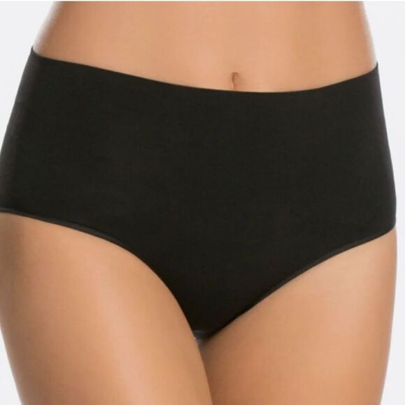 SPANX EVERYDAY SHAPING PANTIES BRIEF BLACK NWT in packaging - Picture 1 of 5